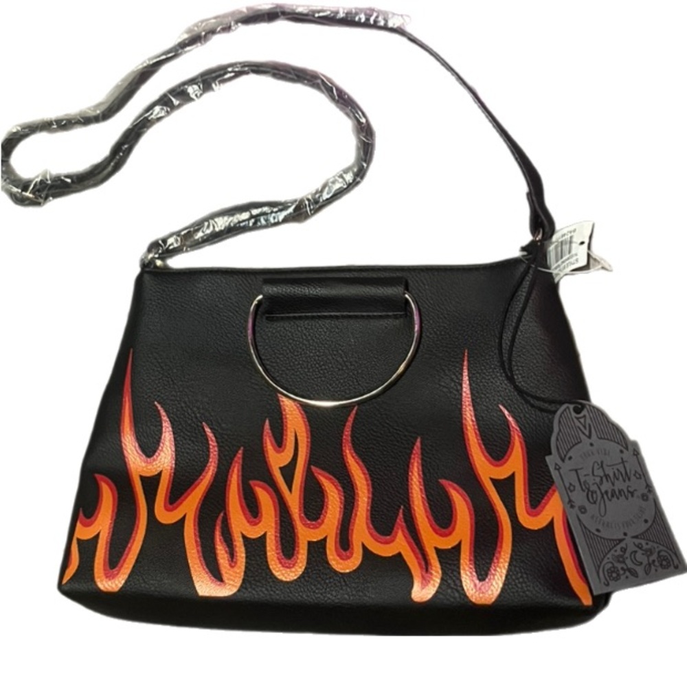 T-Shirt & Jeans Black Shoulder bag with Orange flames